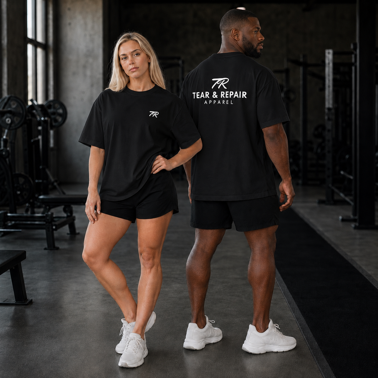 Signature Oversized T-Shirt - Black